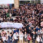 Janis realiza voluntariado y asiste a eventos de la comunidad de WordPress (WordCamps) en todo el mundo